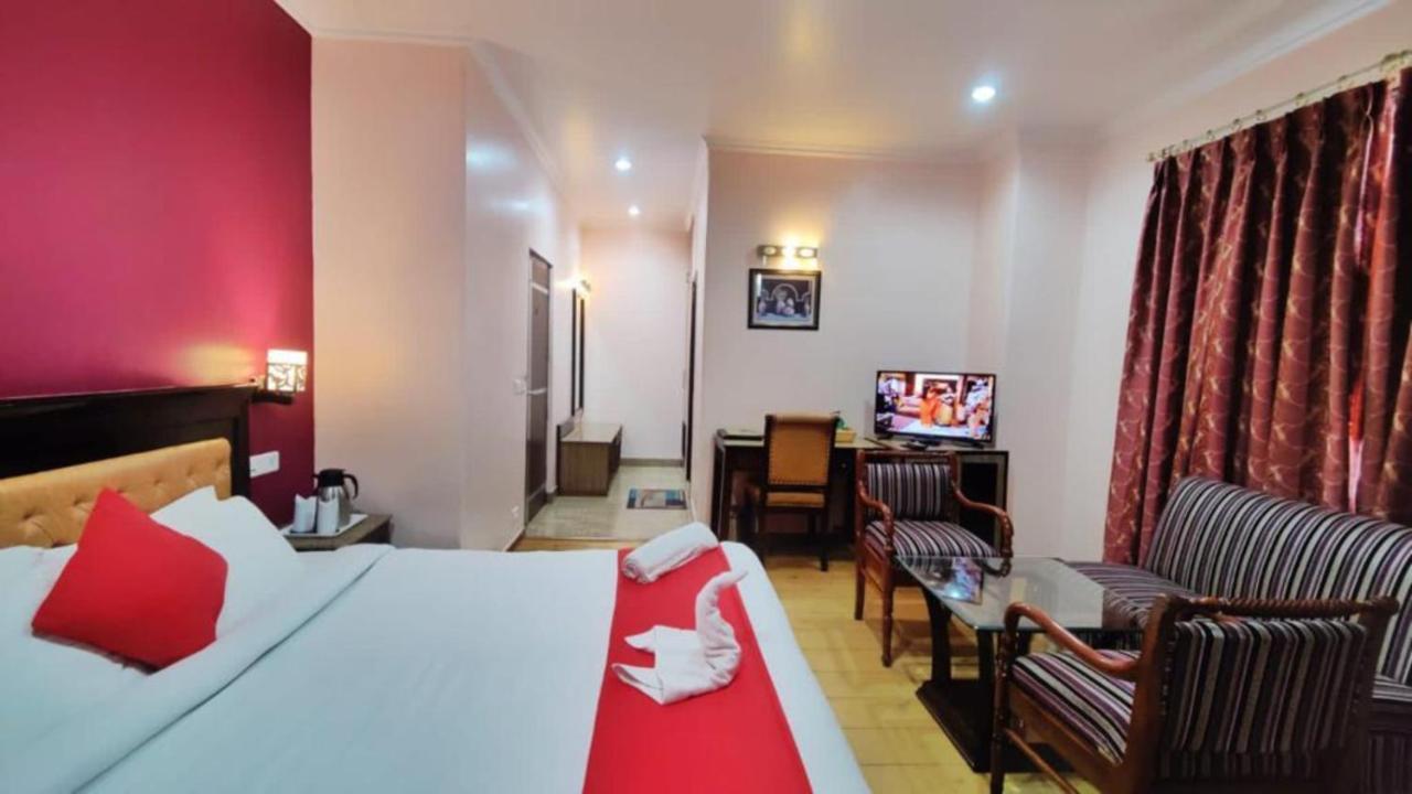 Hotel Marc Шимла Экстерьер фото